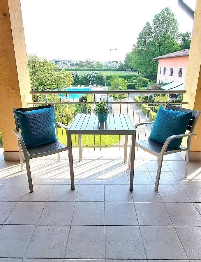 Dolce Blu Sirmione Daire Rivoltella del Garda 0*,  İtalya